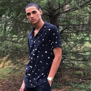 Meet your Posher, Ariel